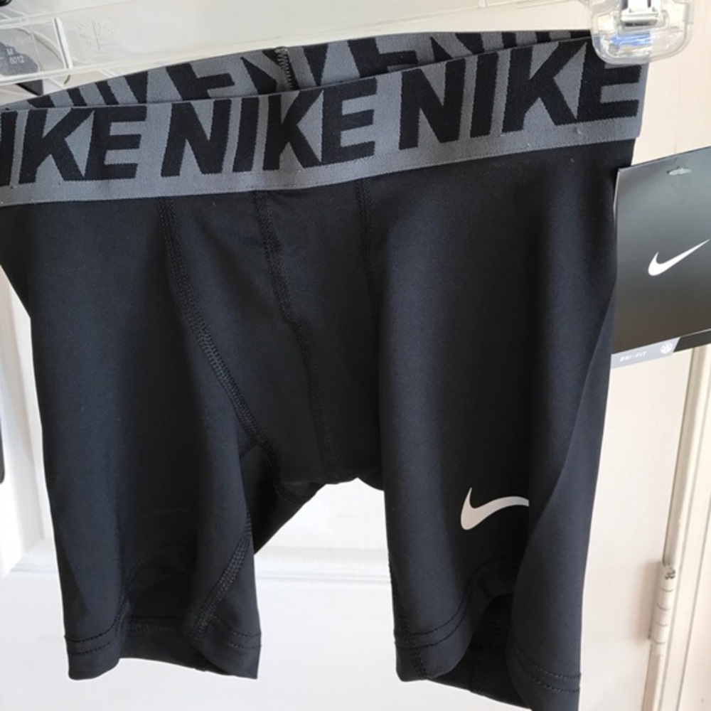 NIKE child’s UNDERGEAR - OFFERS WELCOME in this closet athletic undershorts NWT